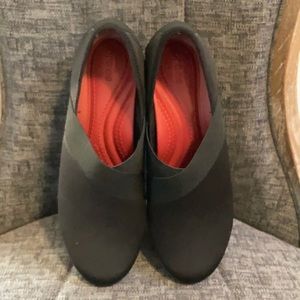Croc size 10 Black Clogs